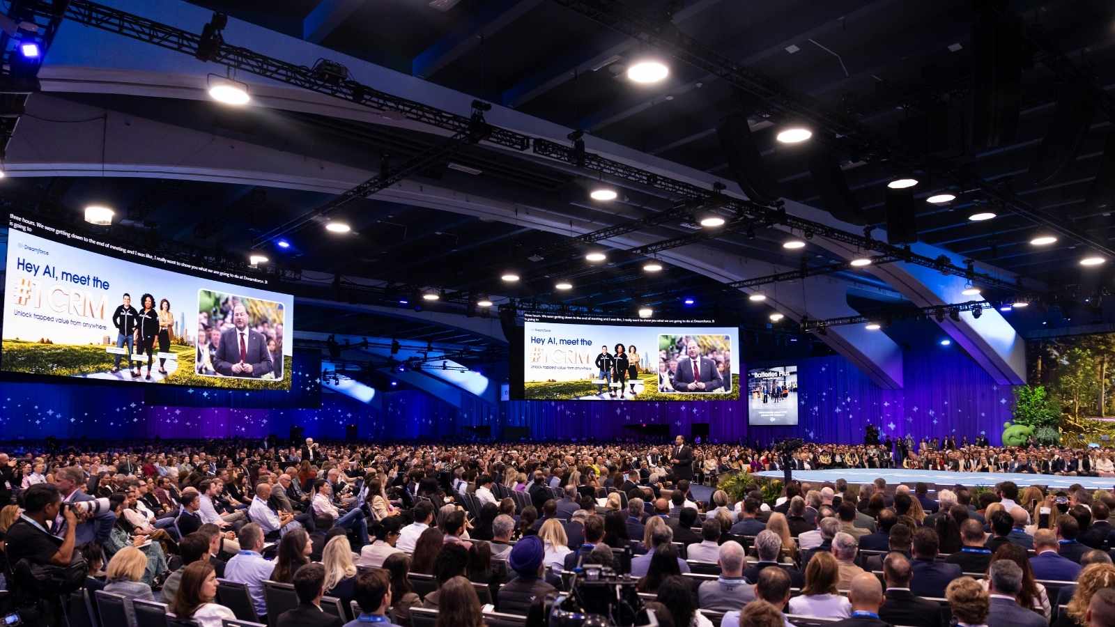 Salesforce’s Agentic CX Vision: 8 Dreamforce Announcements CX Leaders Need to Act On